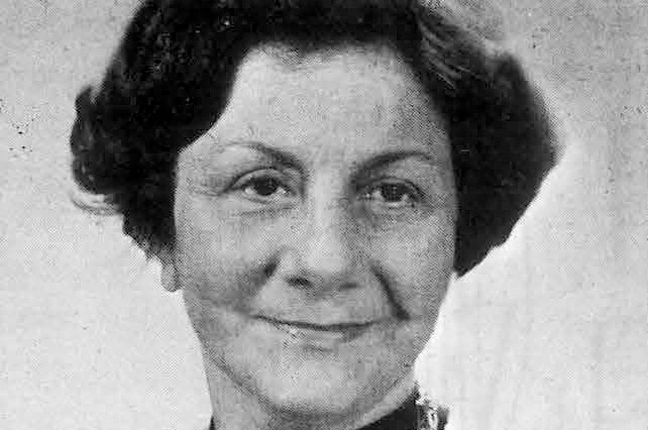 Lina Pires de Campos, formadora de pianistas e compositora