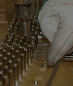 O que são as cravelhas do piano